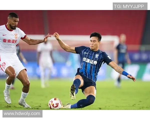 足球主任的职责与挑战：如何提升球队竞争力与管理水平